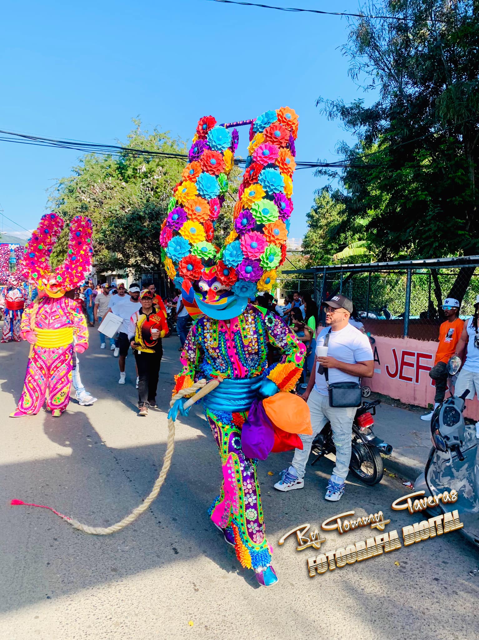 El Carnaval: Una Celebración Colorida y Centenaria que Une a las Comunidades