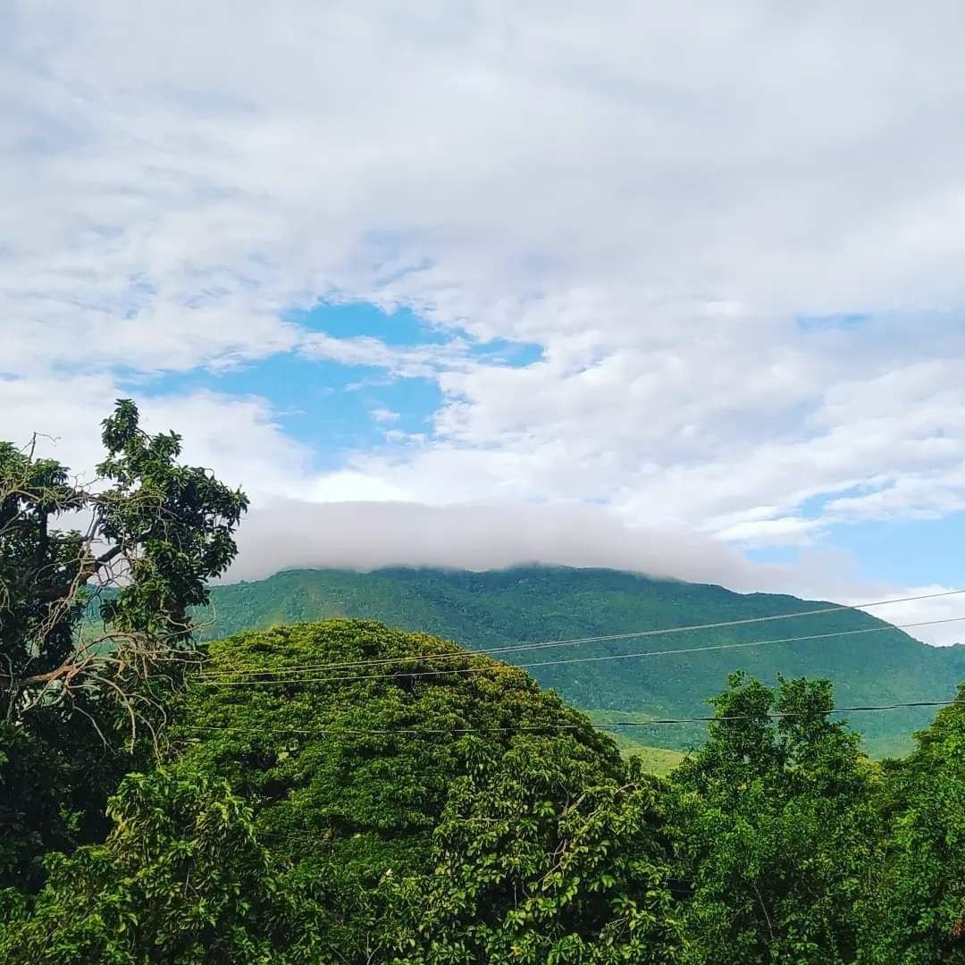 Descubre la Joya Natural de Villa González: La Montaña Cordillera y Oportunidades de Inversión Turística