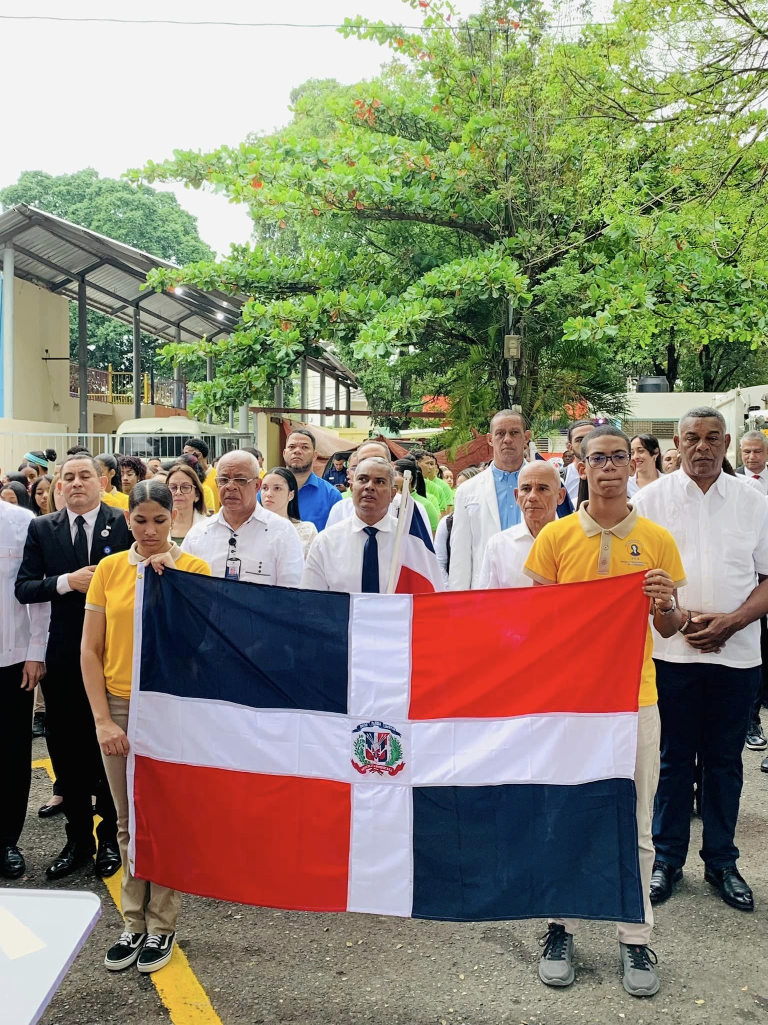 Conmemoración Histórica: Acto de Izamiento de la Bandera en Villa González por el 180 Aniversario de la Independencia Nacional 🇩🇴