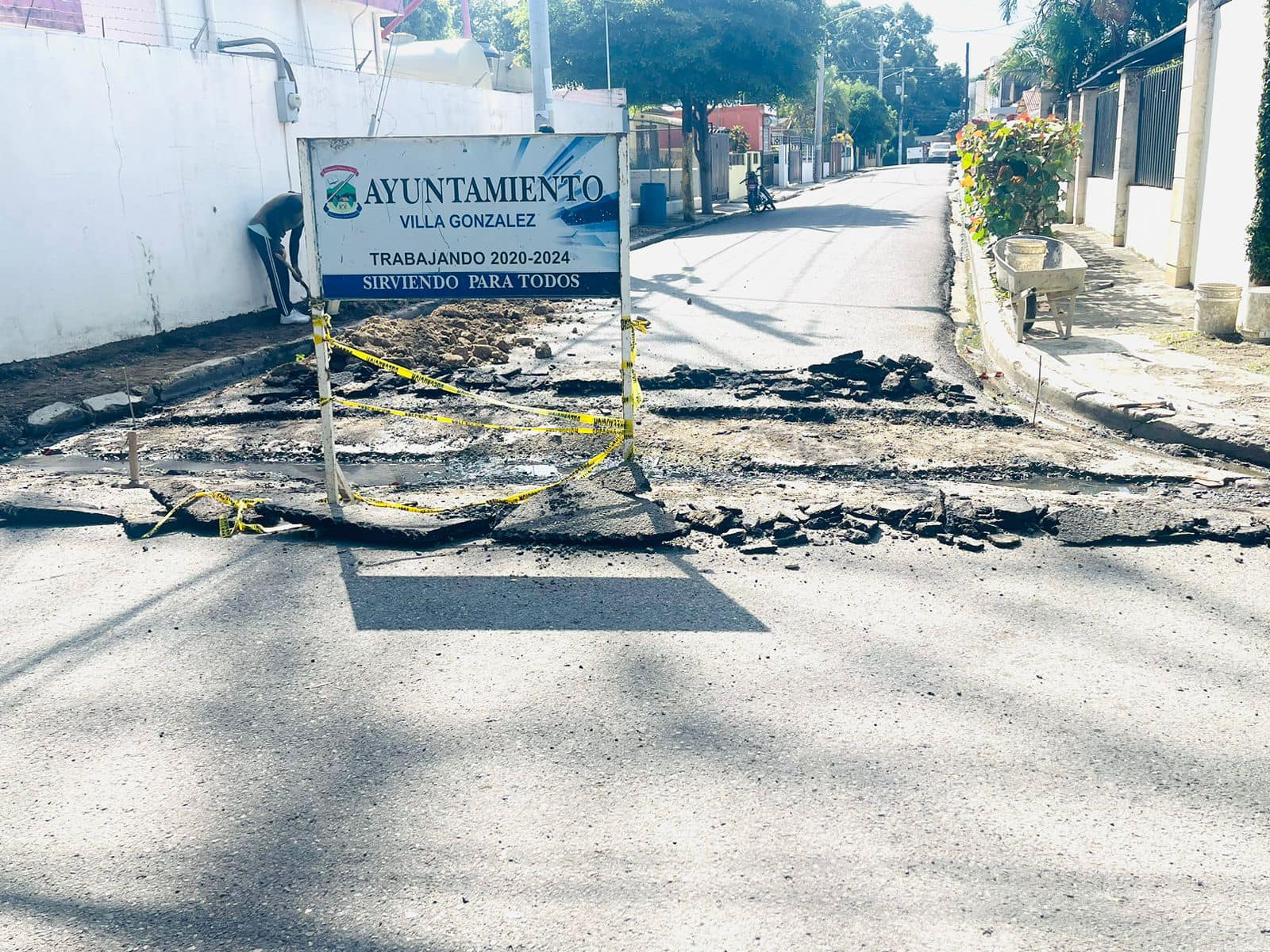 🏛️ Ayuntamiento de Villa González Avanza con la Reconstrucción de Infraestructuras Urbanas 🚧